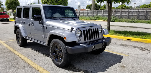 Auto Body Shop «Super Shine Body Shop», reviews and photos, 7376 W 20th Ave #155, Hialeah, FL 33016, USA