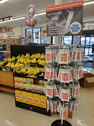 Grocery Store «Metropolis Big Johns Super Str», reviews and photos, 1200 E 5th St, Metropolis, IL 62960, USA