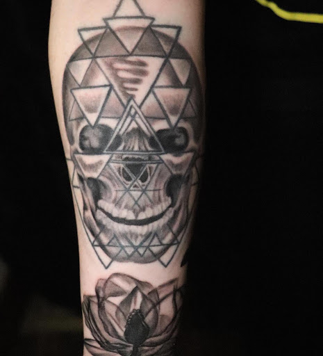 Tattoo Shop «Artistic Encounter», reviews and photos, 3920 Rosemeade Pkwy #170, Dallas, TX 75287, USA