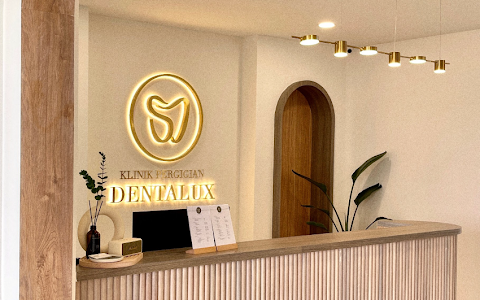 Klinik Pergigian Dentalux image