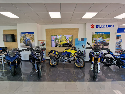 Pole Position - Suzuki , Peugeot Motociclye,Royal Enfield, Zontes, Super Socco.