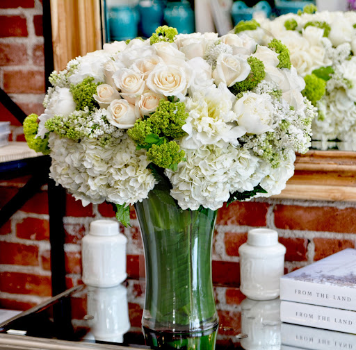 Florist «Empty Vase Florist», reviews and photos, 9033 California Route 2, Los Angeles, CA 90069, USA