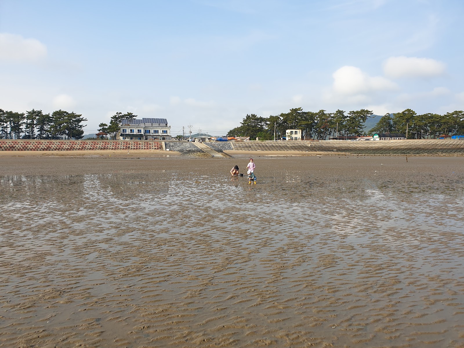 Biin Beach photo #9