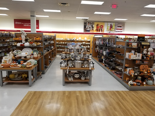 Department Store «T.J. Maxx», reviews and photos, 1650 Miami Gardens Dr, North Miami Beach, FL 33179, USA