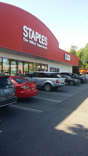 Office Supply Store «Staples», reviews and photos, 51-10 Broadway, Woodside, NY 11377, USA