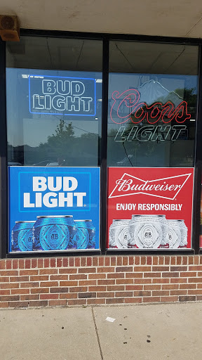 Liquor Store «Stop 24 Liquors», reviews and photos, 319 Veterans Pkwy, Bolingbrook, IL 60490, USA