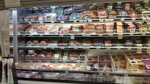 Shopping Mall «Glen Oaks Shopping Center», reviews and photos, 255th St, Glen Oaks, NY 11004, USA