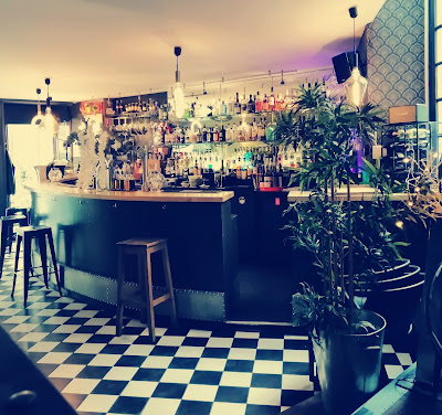 No 5 Bar à Pau
