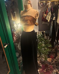 Mirror Boutique