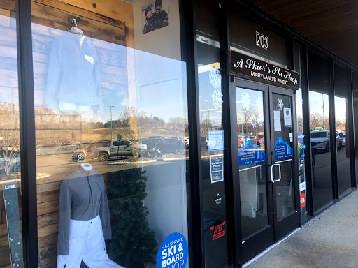 Outdoor Sports Store «Sun & Ski», reviews and photos, 203 Muddy Branch Rd, Gaithersburg, MD 20878, USA