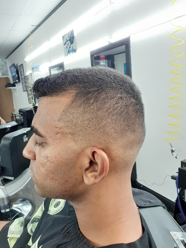 Barber Shop «V.I.P. Cuts Barber Shop Inc.», reviews and photos, 17519 Pines Blvd, Pembroke Pines, FL 33029, USA
