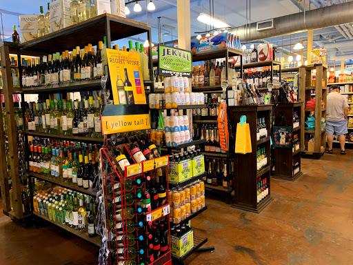 Gourmet Grocery Store «Jekyll Market», reviews and photos, 11 Main St, Jekyll Island, GA 31527, USA