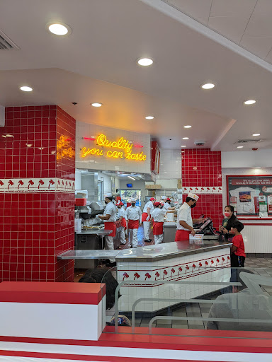 Shopping Mall «Union Landing Shopping Center», reviews and photos, I-880, Union City, CA 94587, USA