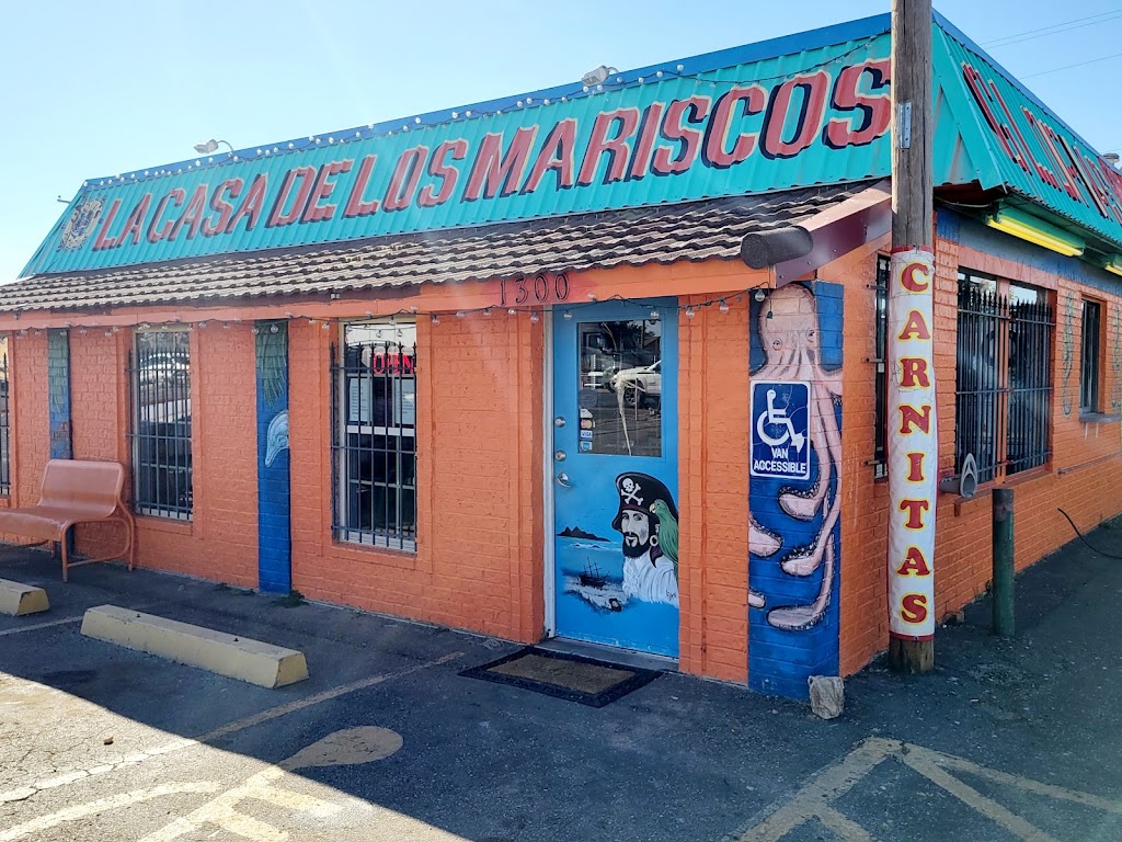 Gloria's Restaurant 79104