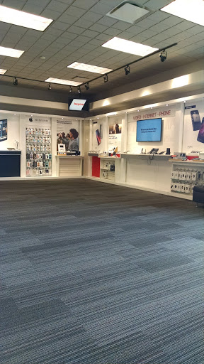 Cell Phone Store «Verizon», reviews and photos, 560 Paul Huff Parkway, Cleveland, TN 37312, USA