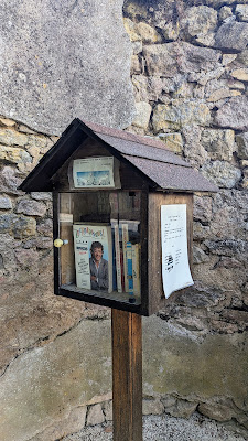 Boite a livres à Pontaubert