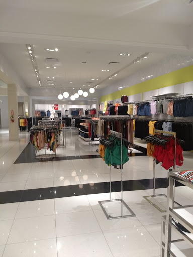 Clothing Store «H&M», reviews and photos, 397 E Sailer Dr, San Mateo, CA 94403, USA