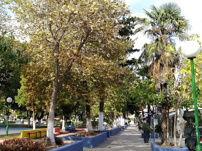 Αξιού 19, Κουφάλια 571 00