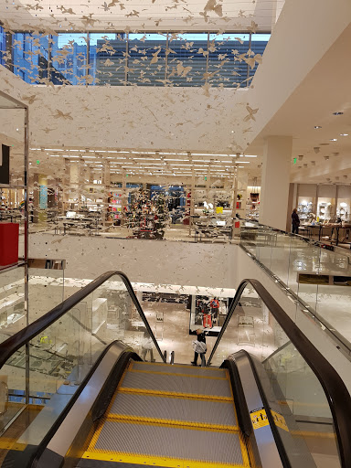 Shopping Mall «The Shops At The Bravern», reviews and photos, 11111 NE 8th St, Bellevue, WA 98004, USA