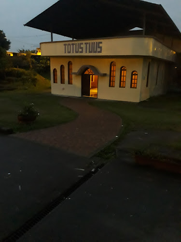 Unidad Educativa Santa María De La Trinidad - Santo Domingo de los Colorados