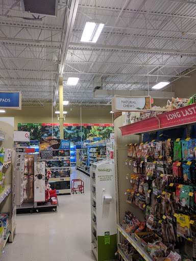 Pet Supply Store «PetSmart», reviews and photos, 8537 W Grand River Ave, Brighton, MI 48116, USA