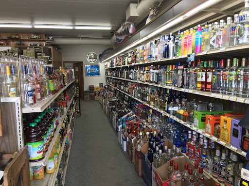 Liquor Store «Broadway Liquors», reviews and photos, 804 Broadway, Chesterton, IN 46304, USA