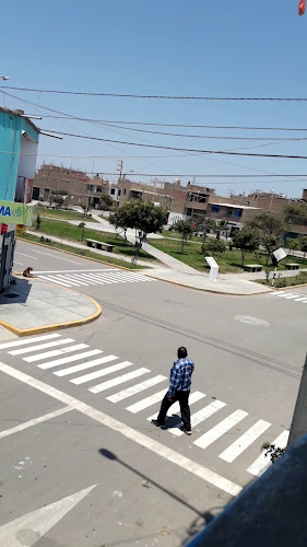 Calle las retamas mz g lote 21 - 5to Sector, Perú