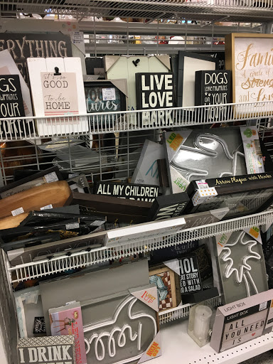 Clothing Store «Ross Dress for Less», reviews and photos, 151 N McDowell Blvd, Petaluma, CA 94954, USA