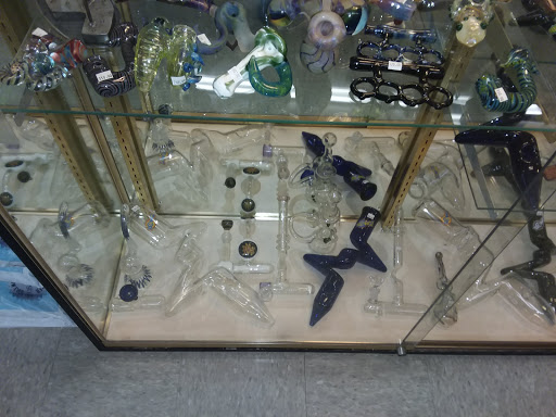 Tobacco Shop «Smokeez Smoke Shop», reviews and photos, 1911 Westminster St, Providence, RI 02909, USA