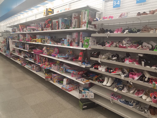 Clothing Store «Ross Dress for Less», reviews and photos, 1930 SW Wanamaker Rd, Topeka, KS 66604, USA