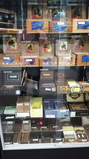 Tobacco Shop «Habits- The Smoke Shop», reviews and photos, 910 Hwy 81, McDonough, GA 30252, USA