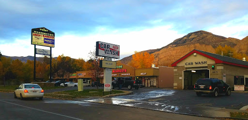 Quick & Clean Carwash en Ogden