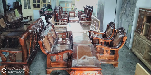 Nội thất Phượng Nhẫn.