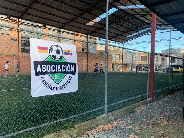 Opiniones de La Catedral del Fútbol en Cuenca - Campo de fútbol