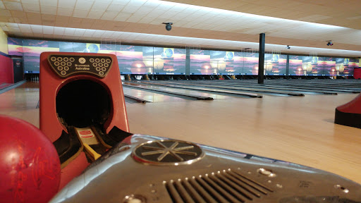 Bowling Alley «Metro 24 Bowling Center», reviews and photos, 3003 John R. Lynch St, Jackson, MS 39209, USA