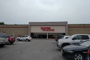 T.J. Maxx & HomeGoods image