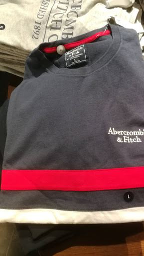 Clothing Store «Abercrombie & Fitch», reviews and photos, 1531 4th Ave, Seattle, WA 98101, USA