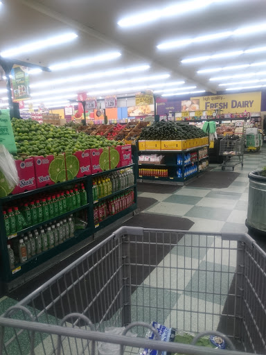 Grocery Store «Superior Grocers», reviews and photos, 16100 Lakewood Blvd, Bellflower, CA 90706, USA