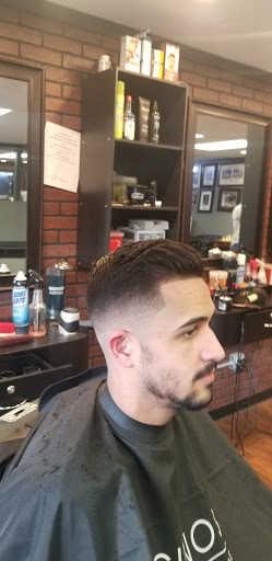 Barber Shop «Classic Blends Barbershop», reviews and photos, 1700 Elmwood Ave, Warwick, RI 02888, USA