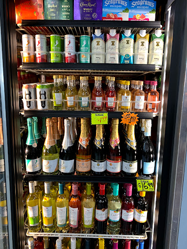 Liquor Store «West Lane Liquor & Grocery», reviews and photos, 3826 N W Ln, Stockton, CA 95204, USA