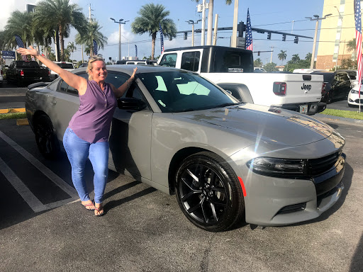 Car Dealer «Joey Accardi Chrysler, Dodge, Jeep, Ram», reviews and photos, 909 S Federal Hwy, Pompano Beach, FL 33062, USA