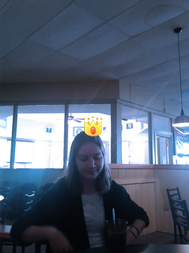 Pizza Restaurant «Round Table Pizza», reviews and photos, 10070 SW Barbur Blvd, Portland, OR 97219, USA