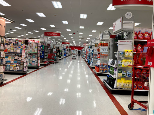 Department Store «Target», reviews and photos, 474 Chamberlain Hwy, Meriden, CT 06451, USA