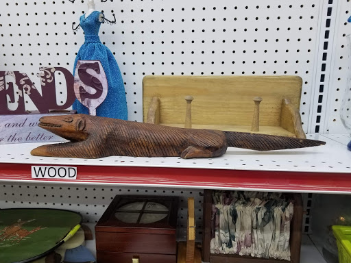 Thrift Store «Dav Thrift Store», reviews and photos, 1749 S Campbell Ave, Springfield, MO 65807, USA