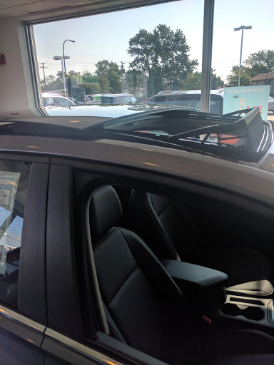 Volkswagen Dealer «Mike Haggerty VW», reviews and photos, 8920 S Cicero Ave, Oak Lawn, IL 60453, USA