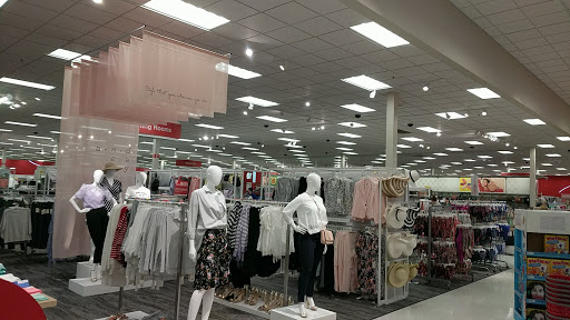 Department Store «Target», reviews and photos, 6100 Broadmoor St, Mission, KS 66202, USA