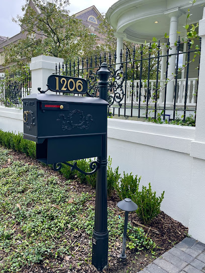 Magnificent Mailboxes & Signs
