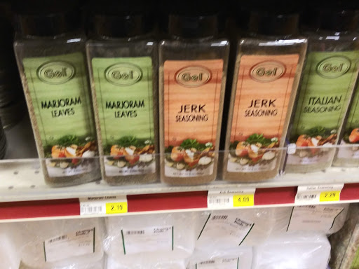 Discount Store «Glenwood Foods At Greencastle - Discount Groceries», reviews and photos, 11440 Grindstone Hill Rd, Greencastle, PA 17225, USA