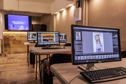 Escuela Uruguaya de Fotografía y Video