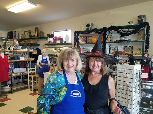 Thrift Store «Childrens Hospital Thrift Shop», reviews and photos, 3301 Burbank Blvd, Burbank, CA 91505, USA